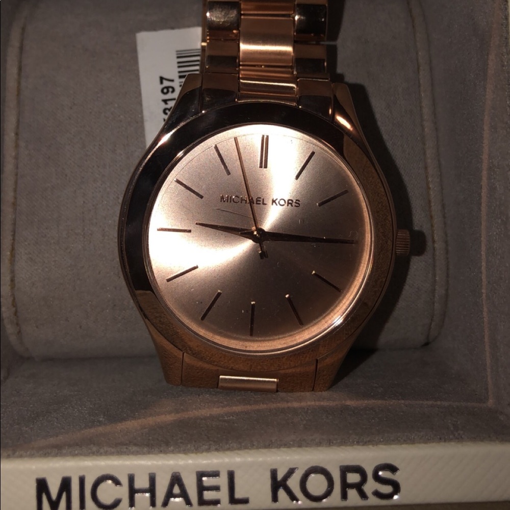 New Women’s ROSE GOLD Michael kors watch